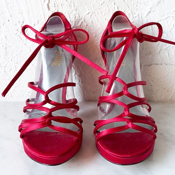 JLo Red Satin Strappy Heels Embroidered Floral Tie Sandals - Women's Size 9-1/2 - Picture 4 of 7